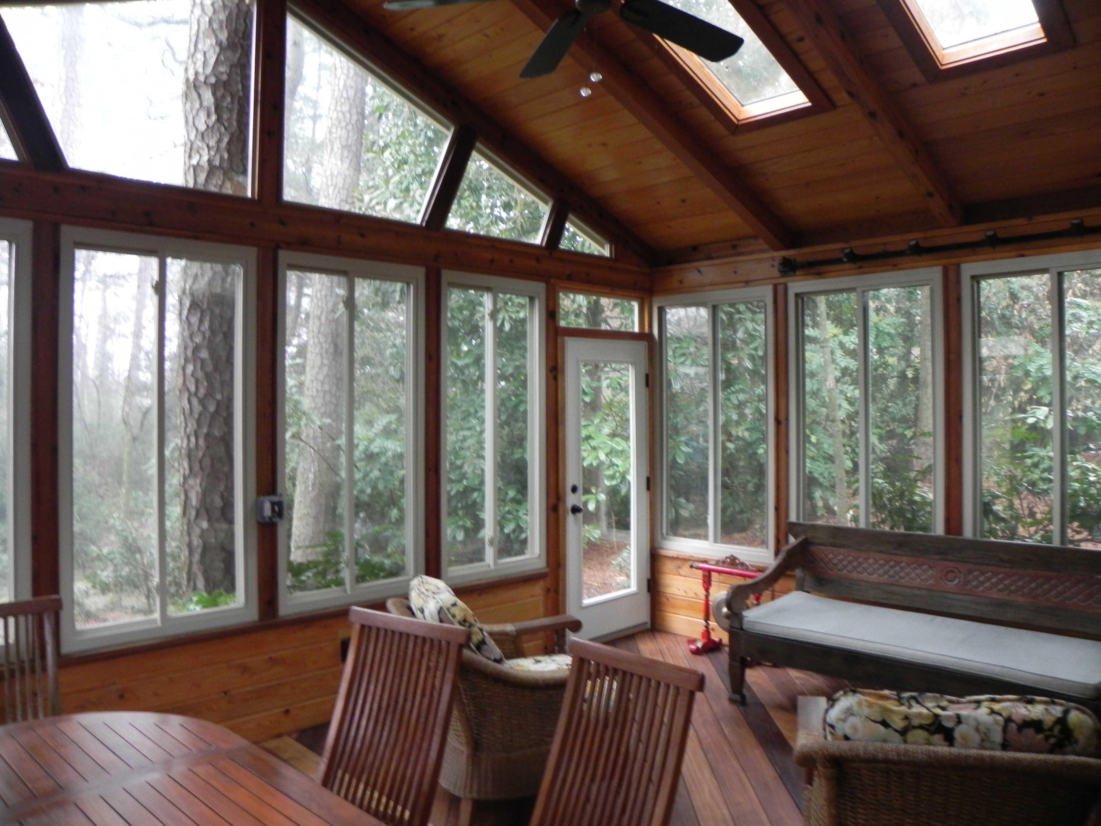 Cover2011/interior.JPG