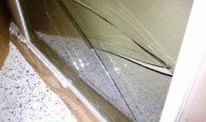 Sash glass brakeCW.jpg